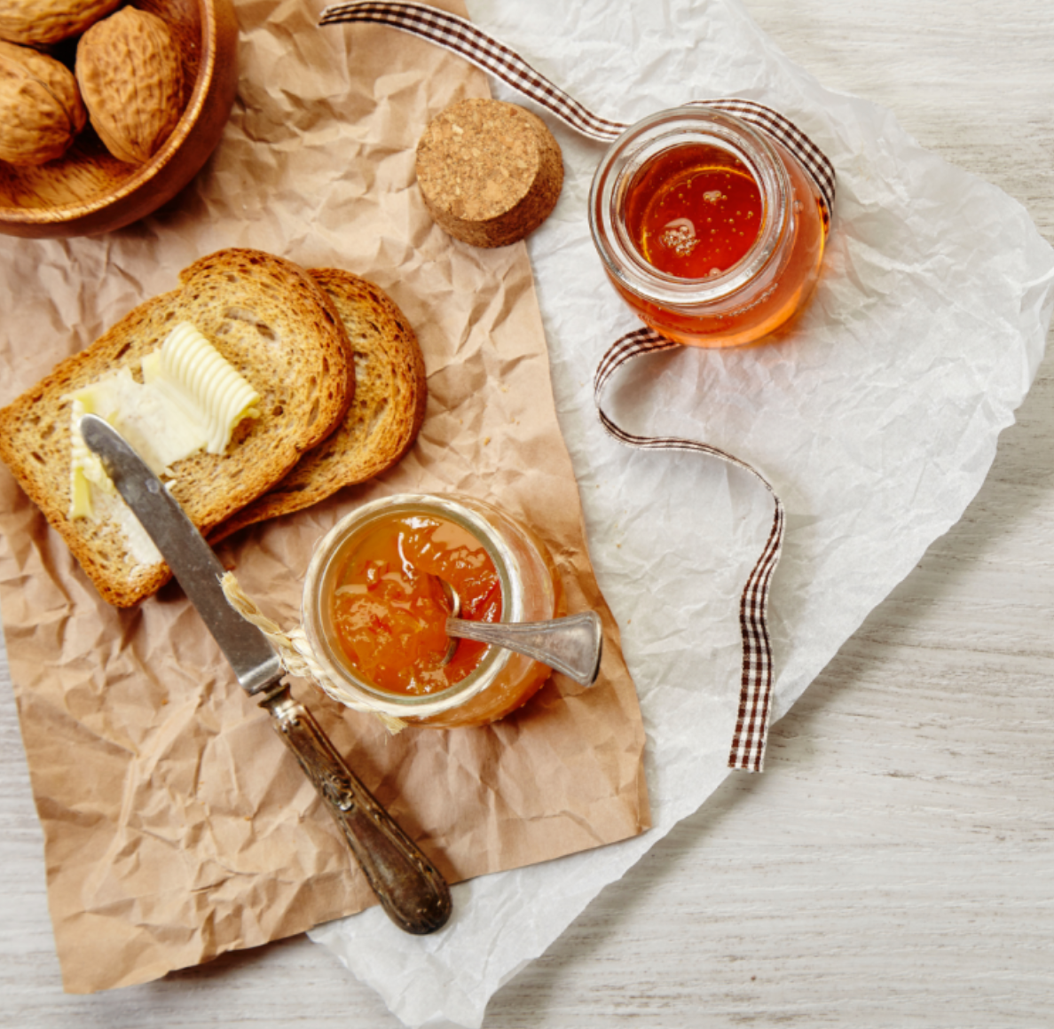 Visit a Beehive, do Workshop and Honey Tasting near Covilhã