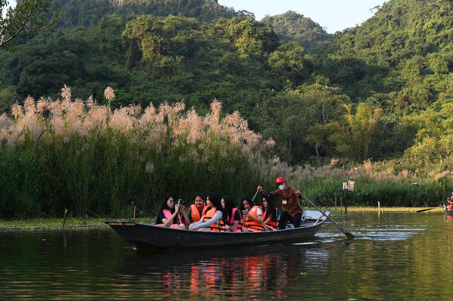 Oriental Mindoro: Private Lake's Secret Paradise Ride Tours + Pick-up