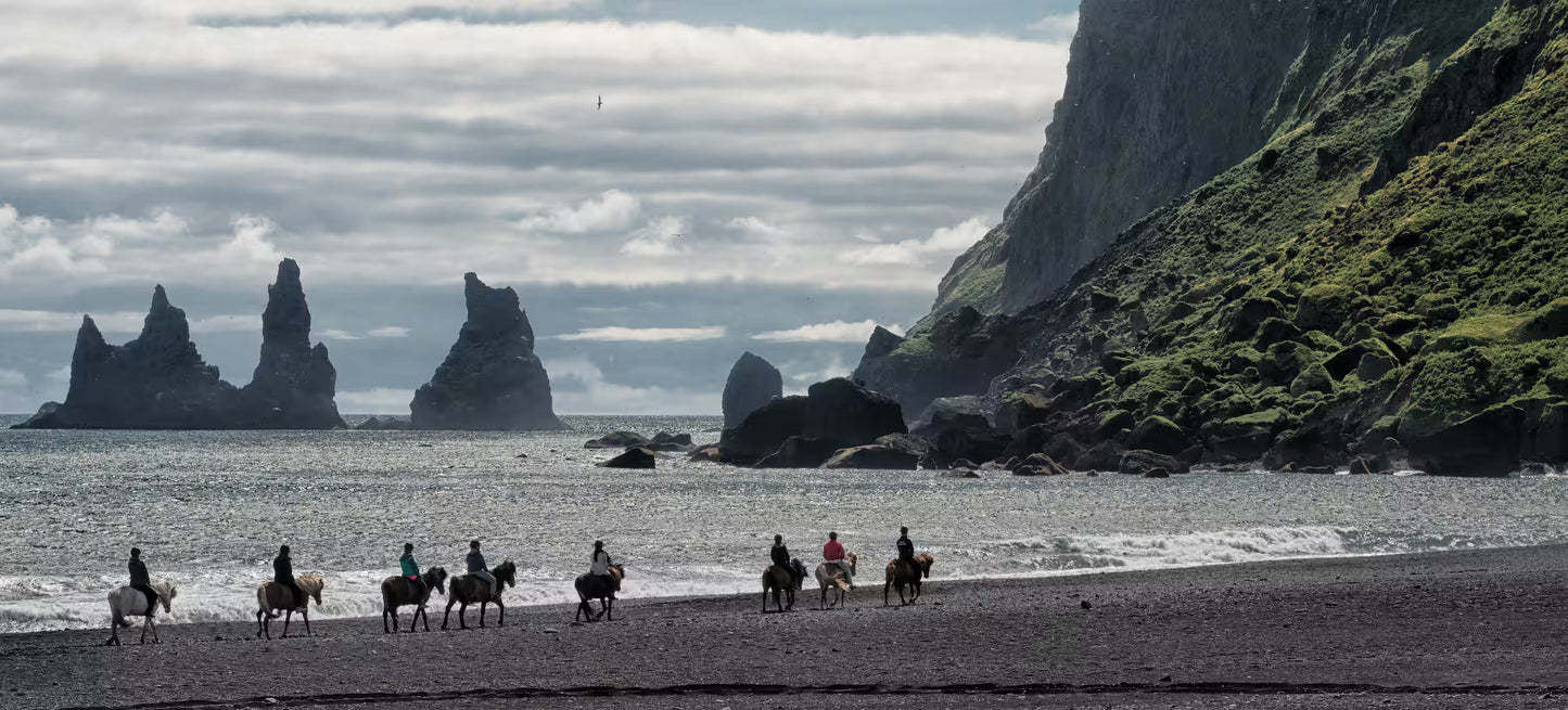 Brockenhurst: Private Horseback Ride & Feast + Pick-Up Available