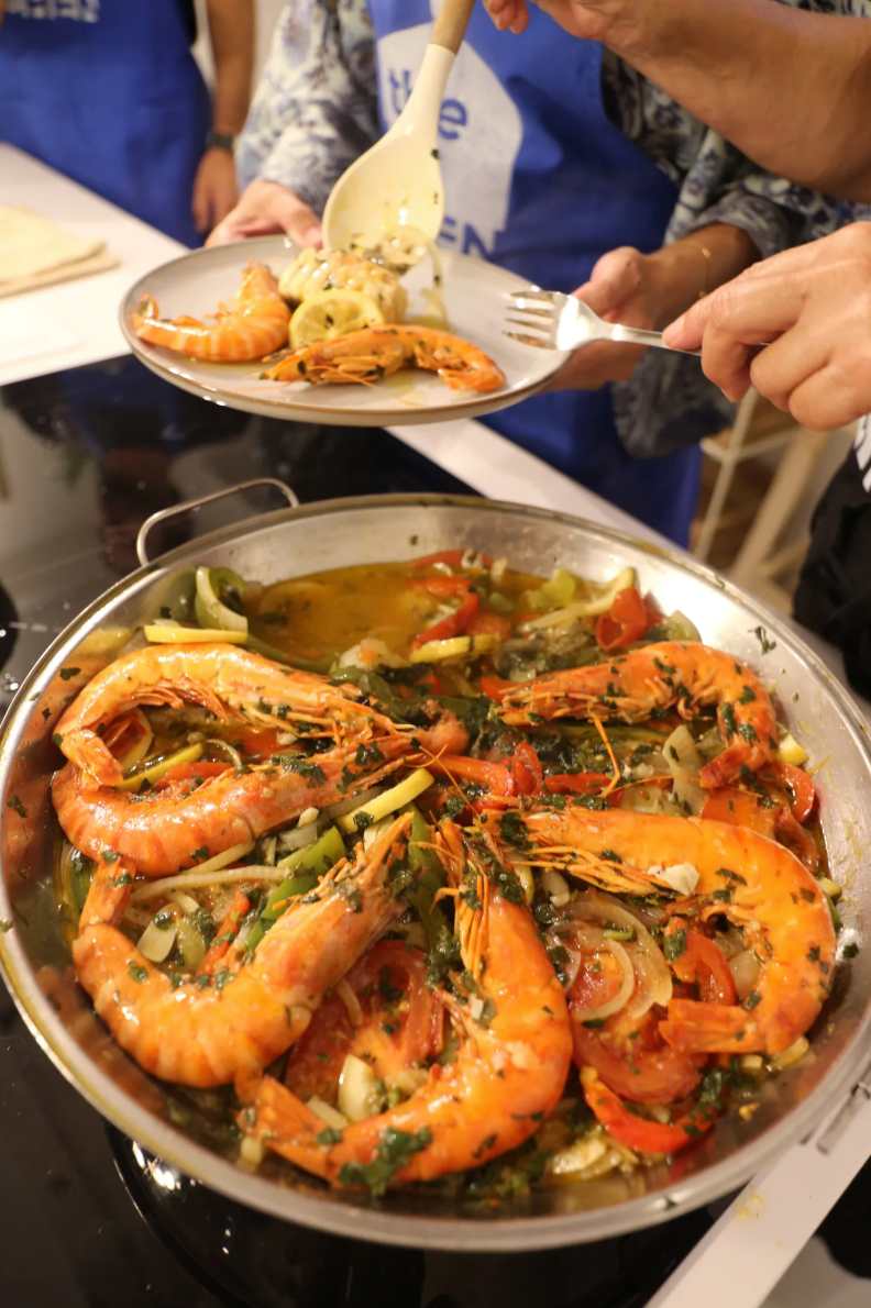 Market Tour & Cataplana Cooking Class in Lagos