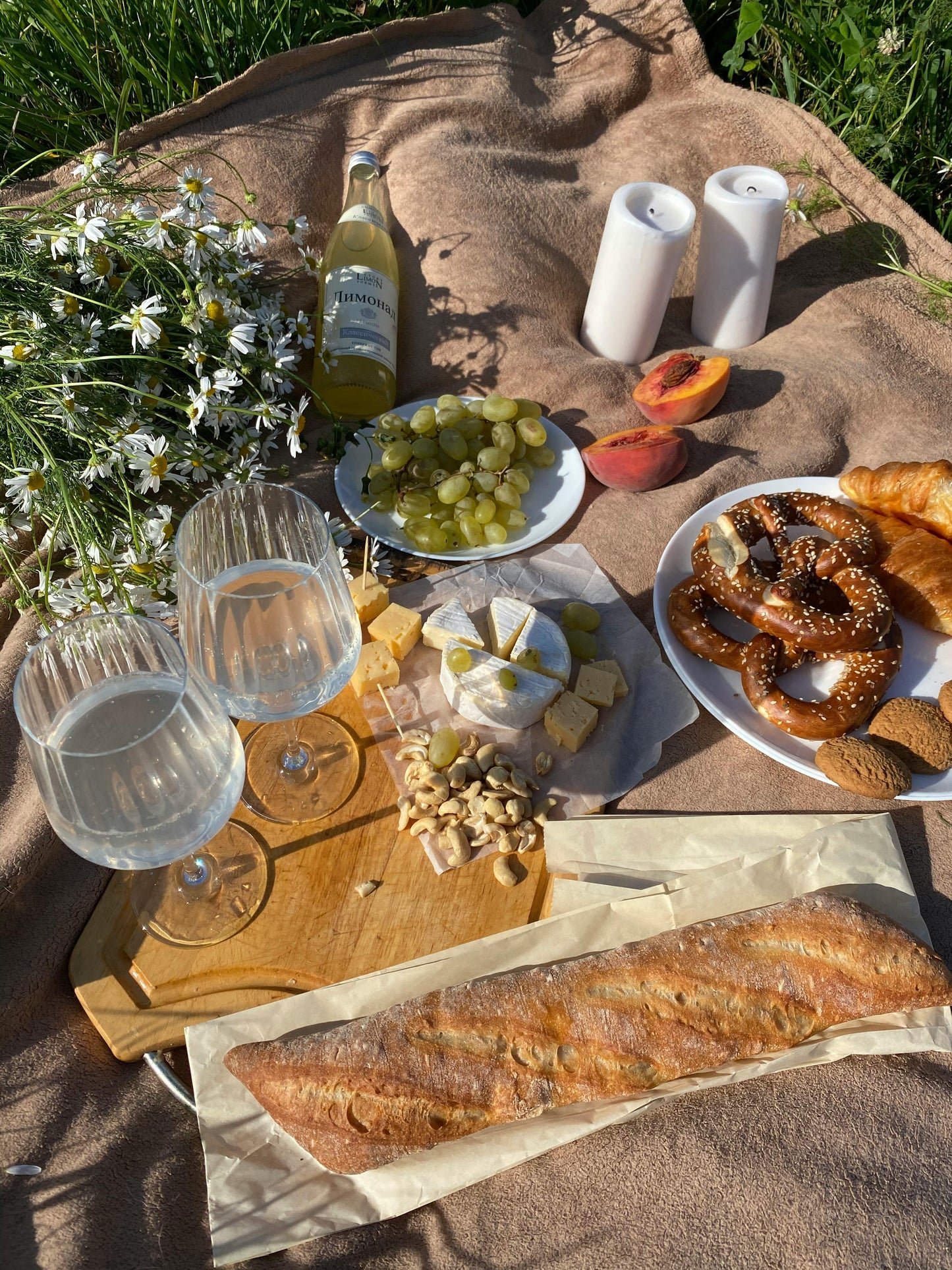 Arizona: Sunset Picnic Horseback Ride + Wine Tasting + Pick-up Available